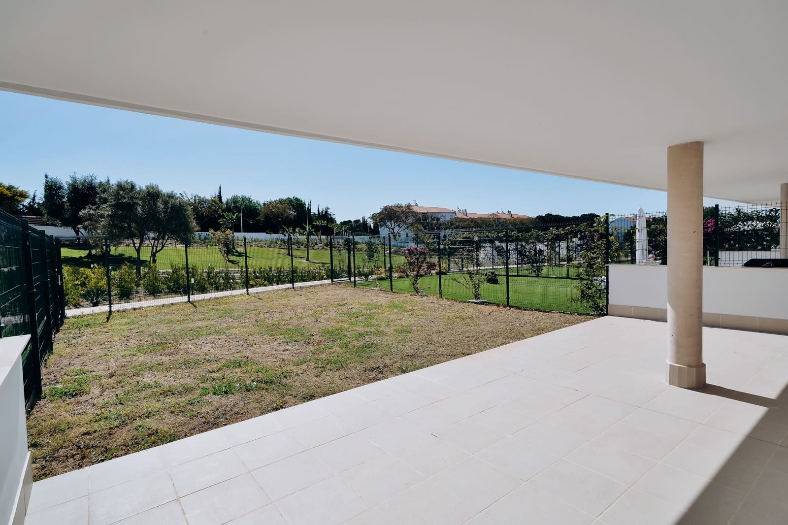 2 bedroom Apartment for sale in New Golden Mile with pool - € 399,000 (Ref: 9672291)