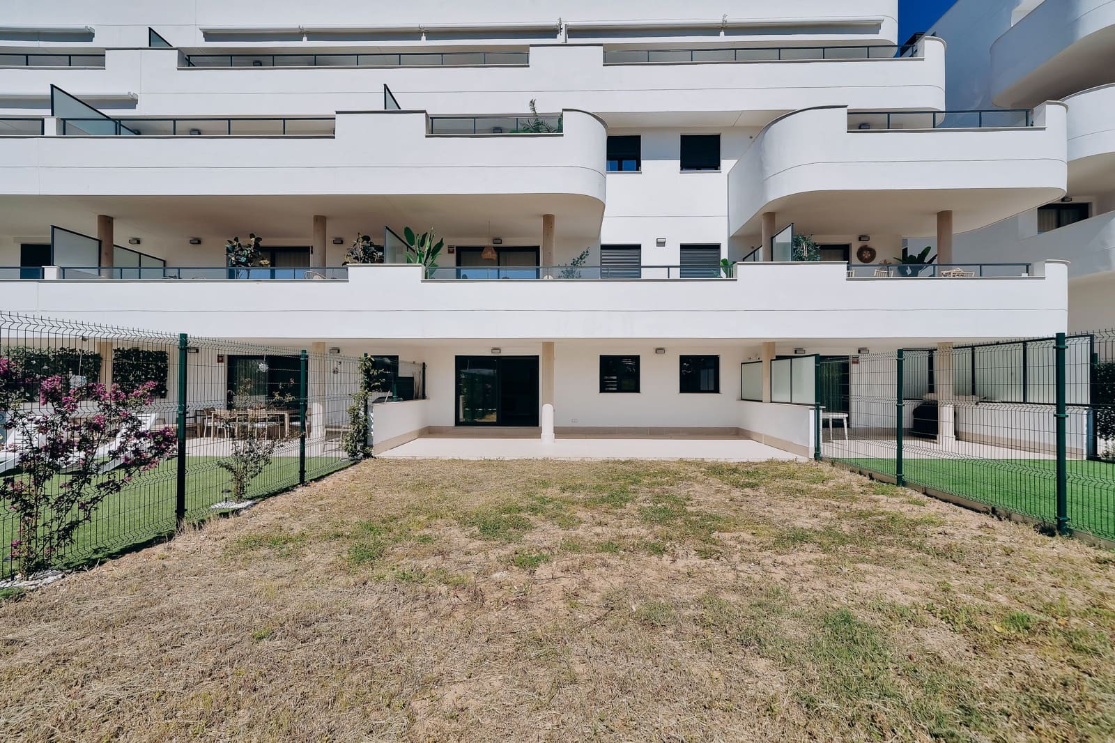 2 bedroom Apartment for sale in New Golden Mile with pool - € 399,000 (Ref: 9672291)