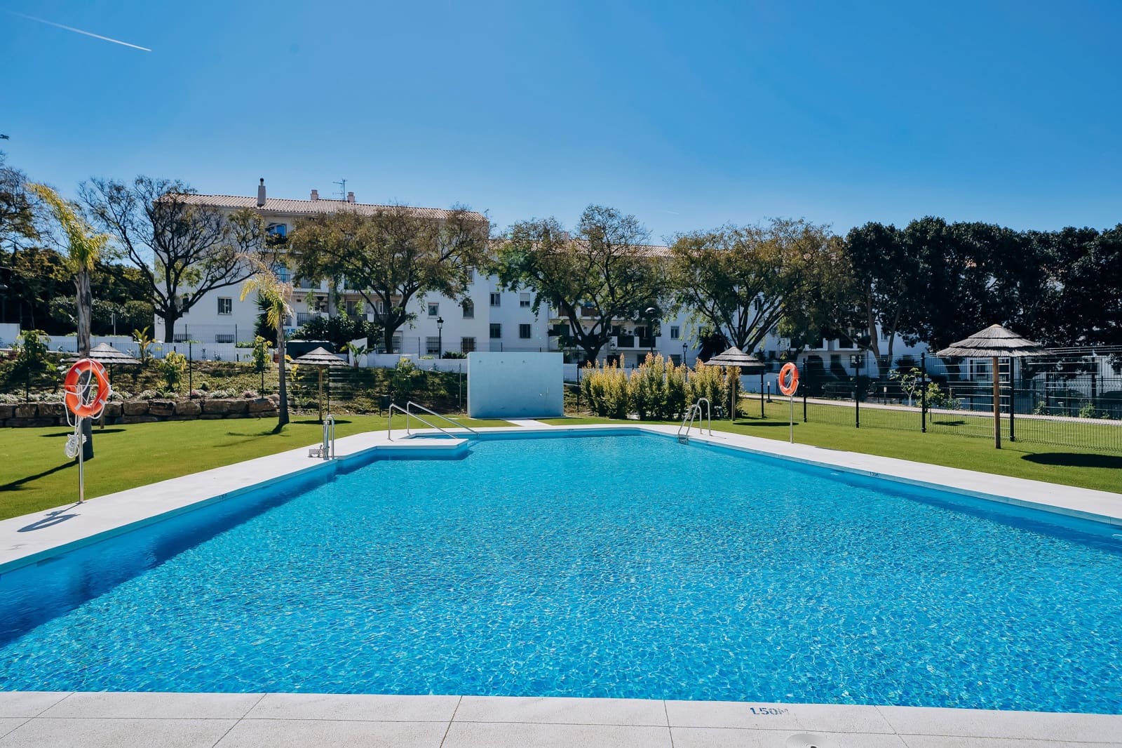 2 bedroom Apartment for sale in New Golden Mile with pool - € 399,000 (Ref: 9672291)