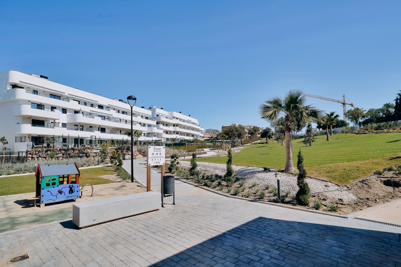 2 bedroom Apartment for sale in New Golden Mile with pool - € 399,000 (Ref: 9672291)