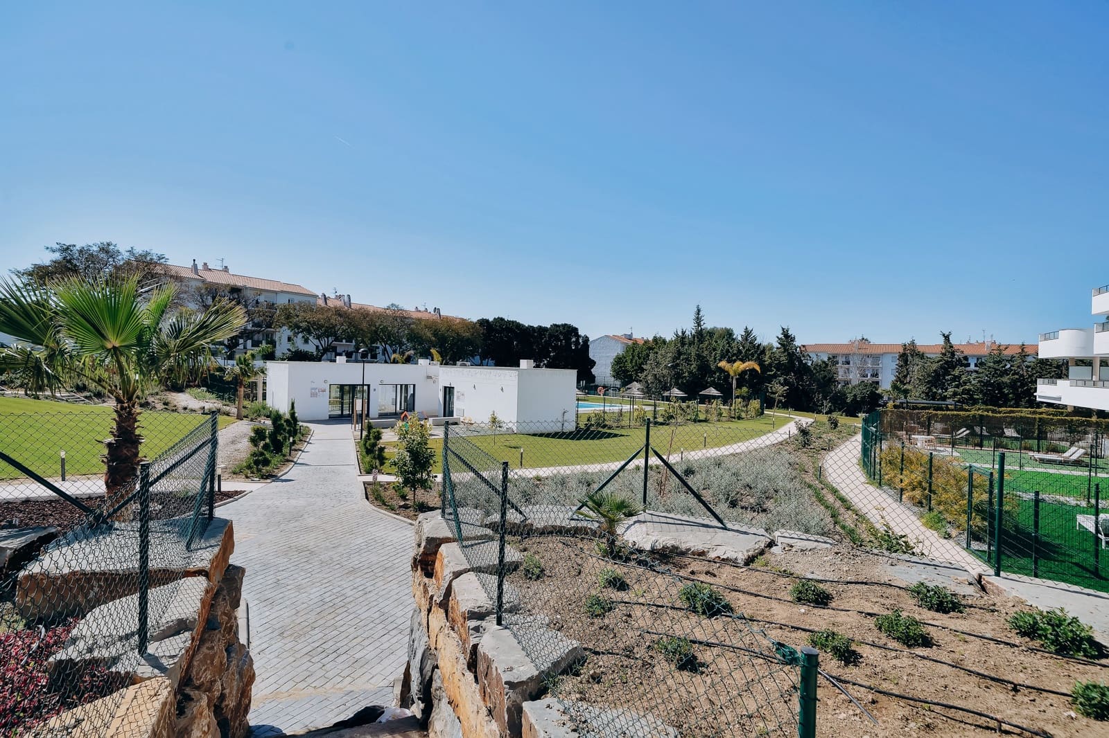 2 bedroom Apartment for sale in New Golden Mile with pool - € 399,000 (Ref: 9672291)