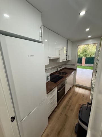 2 bedroom Apartment for sale in Las Chapas, Marbella with pool - € 650,000 (Ref: 9676650)