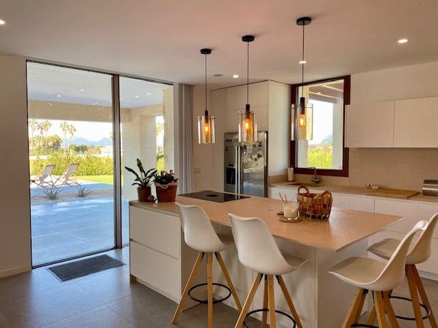 Villa til leje i Alcudia med swimmingpool - € 10.000 (Ref: 9679283)