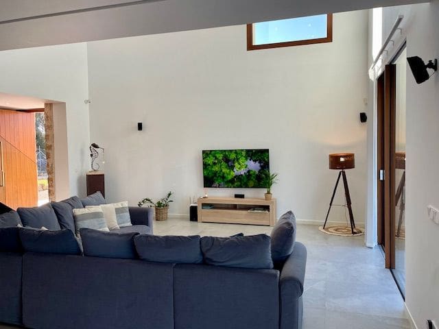 Villa til leje i Alcúdia med swimmingpool - € 10.000 (Ref: 9679283)