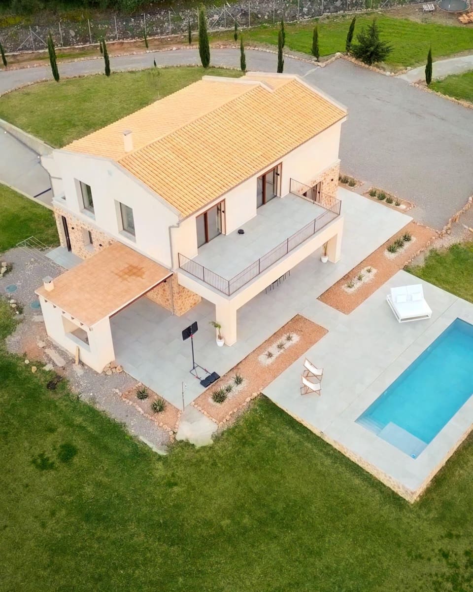 Villa/Maison à louer à Alcudia avec piscine - 10 000 € (Ref: 9679283)
