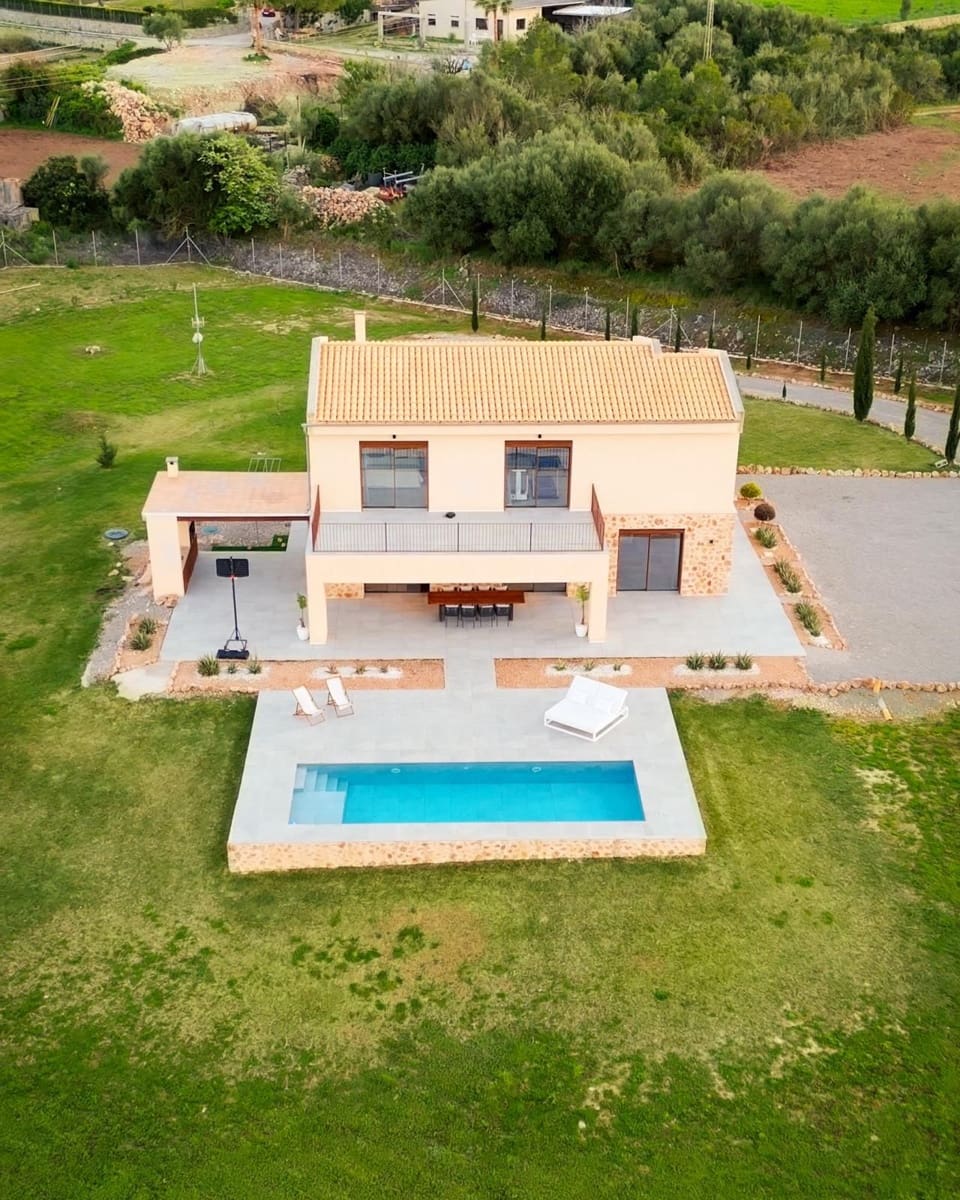 Villa/Maison à louer à Alcudia avec piscine - 10 000 € (Ref: 9679283)