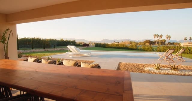 Villa/Maison à louer à Alcúdia avec piscine - 10 000 € (Ref: 9679283)