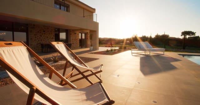 Villa/Maison à louer à Alcúdia avec piscine - 10 000 € (Ref: 9679283)