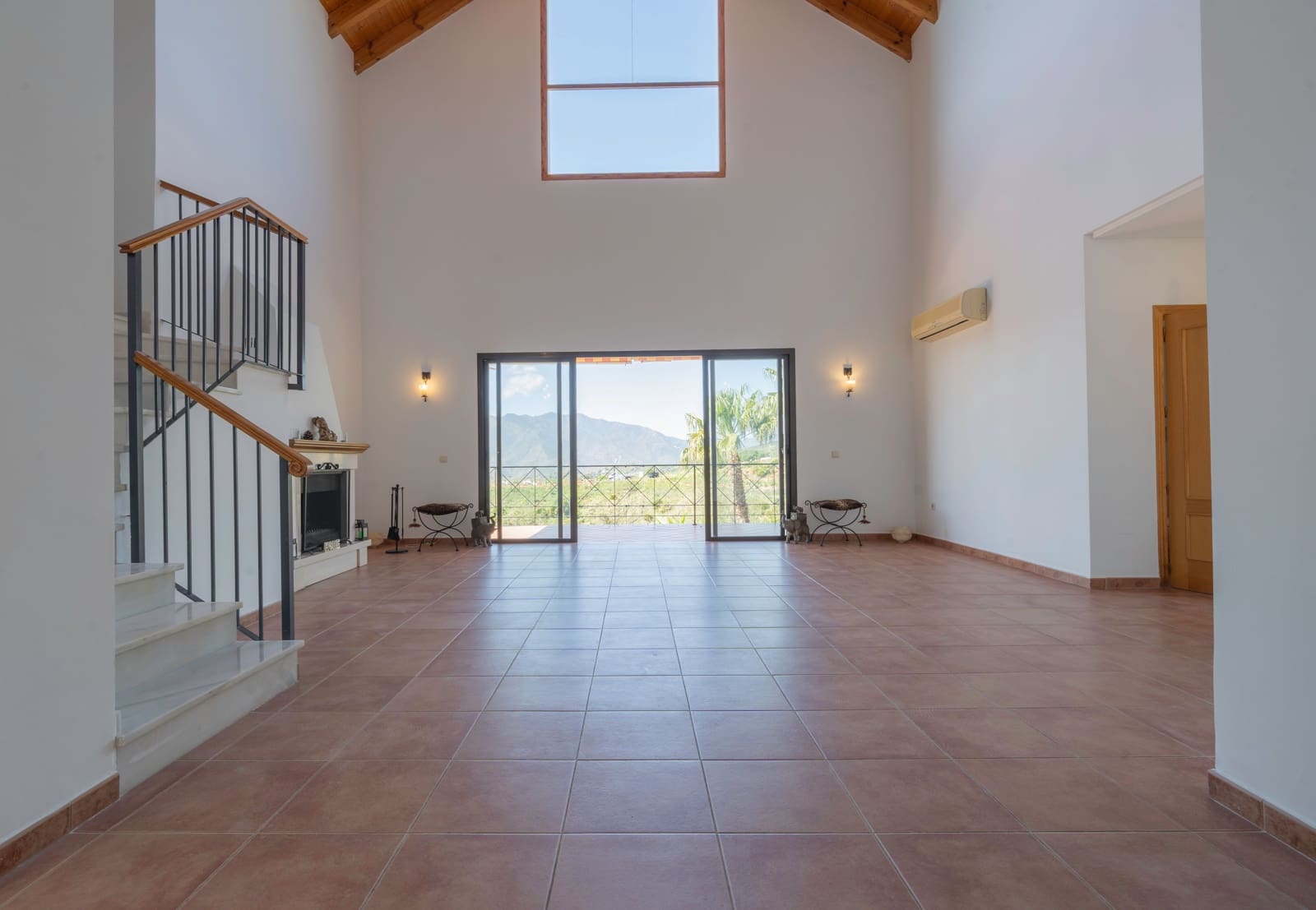 4 soveværelse Villa til salg i Mijas med swimmingpool - € 1.450.000 (Ref: 9681396)