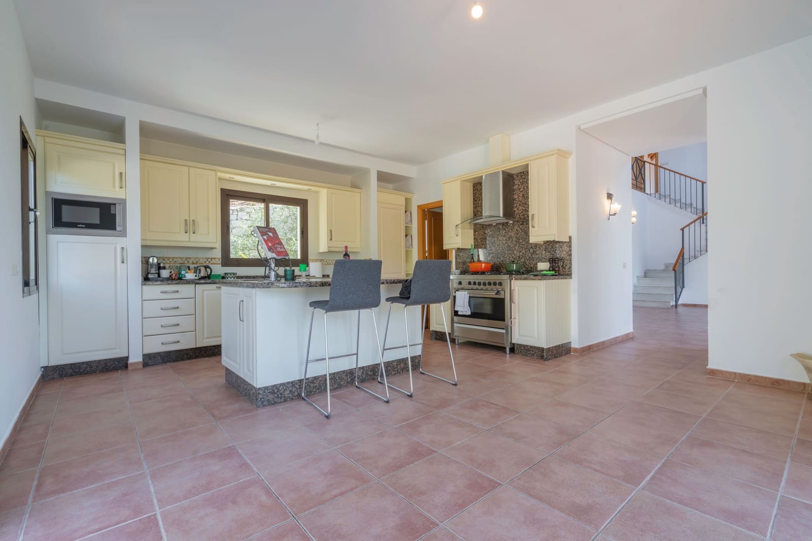 4 soveværelse Villa til salg i Mijas med swimmingpool - € 1.450.000 (Ref: 9681396)