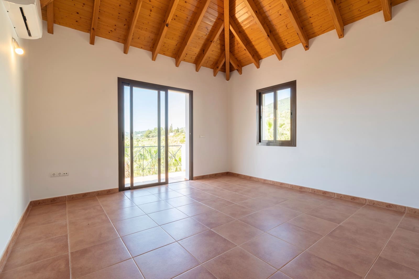 4 soveværelse Villa til salg i Mijas med swimmingpool - € 1.450.000 (Ref: 9681396)