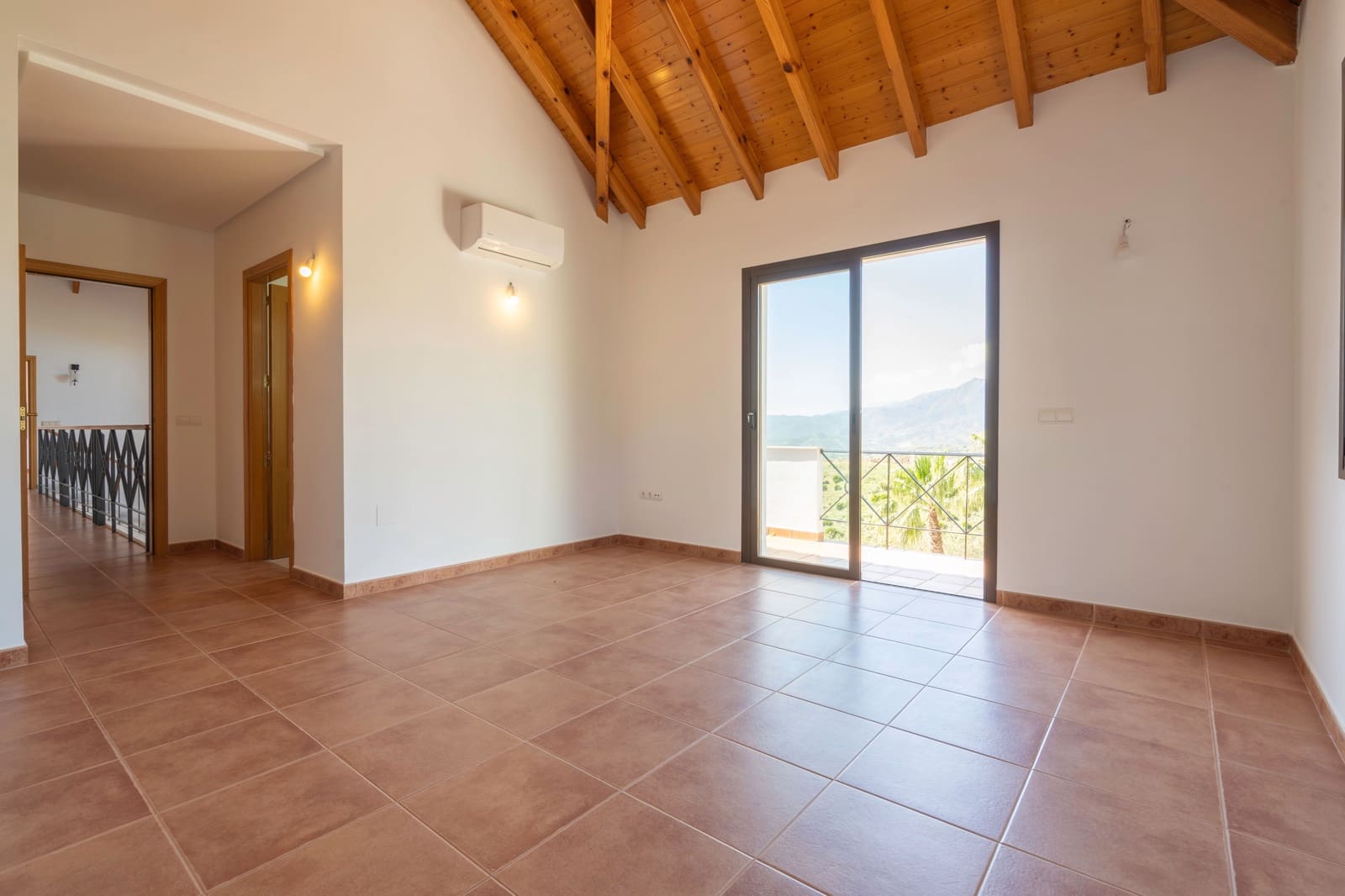 4 soveværelse Villa til salg i Mijas med swimmingpool - € 1.450.000 (Ref: 9681396)