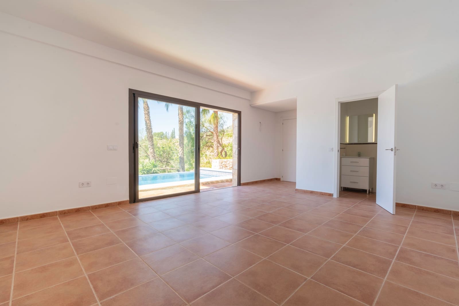 4 soveværelse Villa til salg i Mijas med swimmingpool - € 1.450.000 (Ref: 9681396)