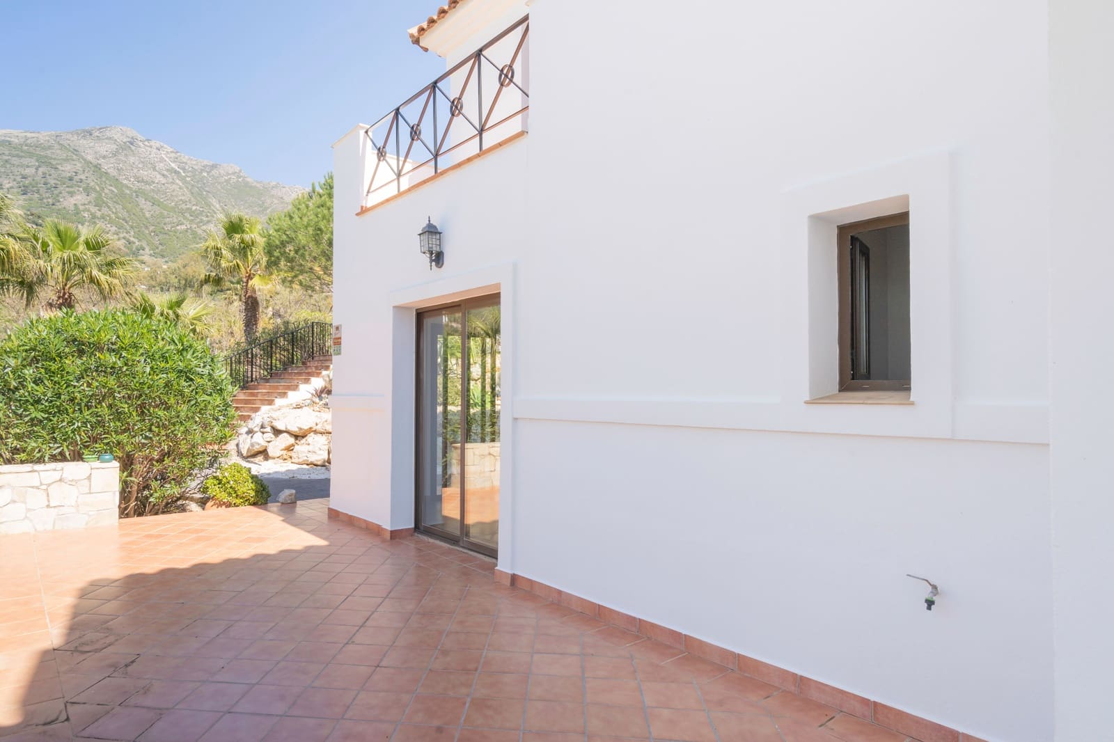 4 soveværelse Villa til salg i Mijas med swimmingpool - € 1.450.000 (Ref: 9681396)