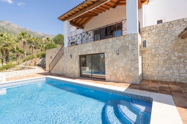 4 soveværelse Villa til salg i Valtocado - La Alquería - La Atalaya, Mijas - € 1.450.000 (Ref: 9681396)
