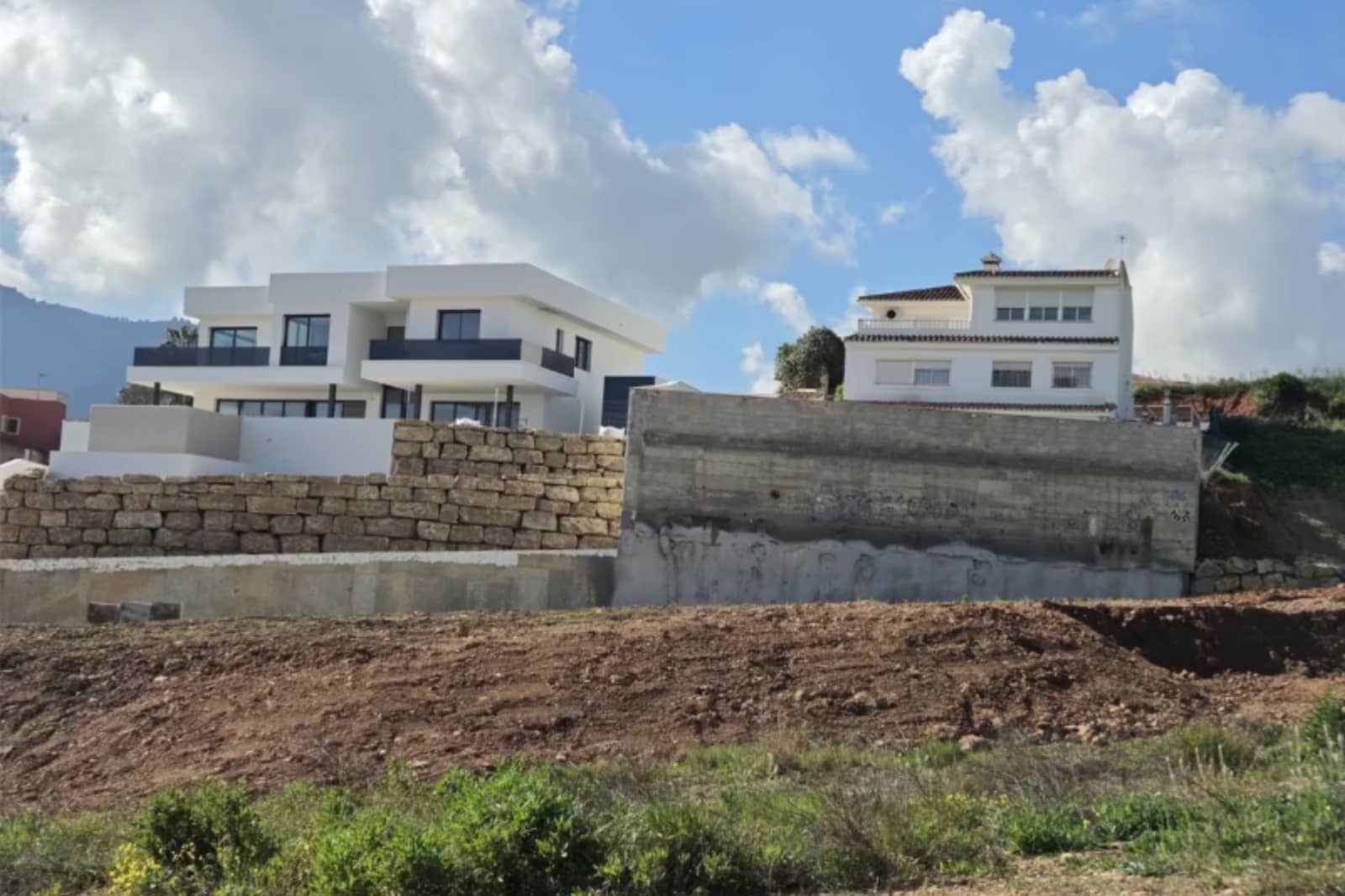 Townhouse for sale in Alhaurin de la Torre - € 380,000 (Ref: 9683341)