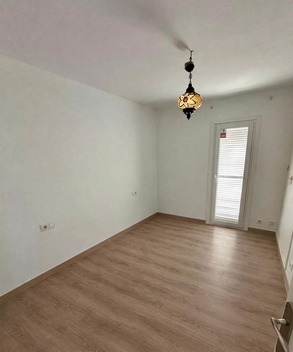 3 bedroom Apartment for rent in Palma de Mallorca - € 2,450 (Ref: 9684328)