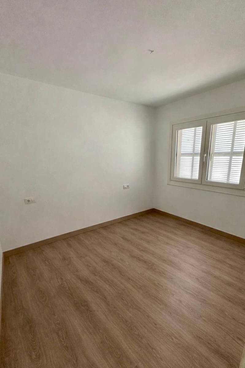 3 bedroom Apartment for rent in Palma de Mallorca - € 2,450 (Ref: 9684328)