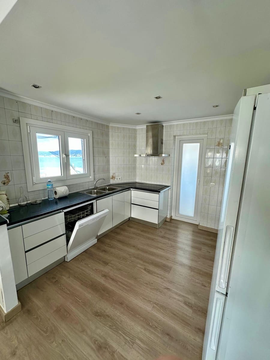 3 bedroom Apartment for rent in Palma de Mallorca - € 2,450 (Ref: 9684328)