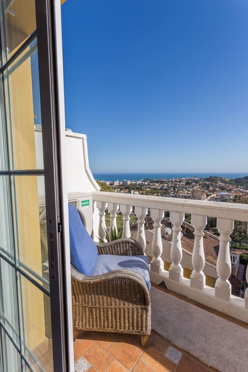 4 bedroom Townhouse for sale in Benalmadena - € 589,000 (Ref: 9684329)