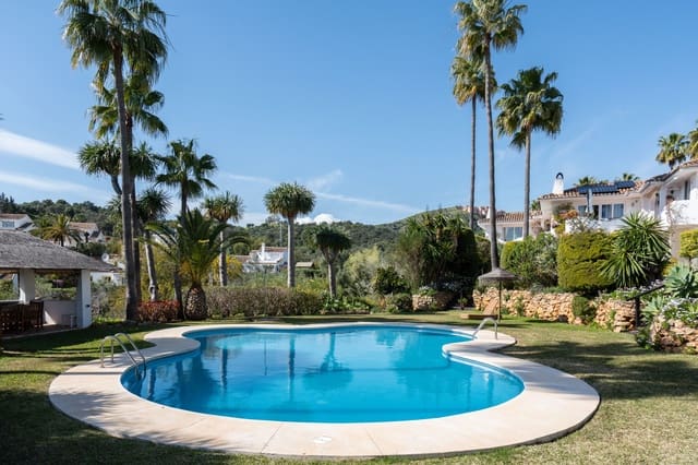 Chalet de 5 habitaciones en Calahonda, Mijas en venta con piscina - 2.200.000 € (Ref: 9685790)