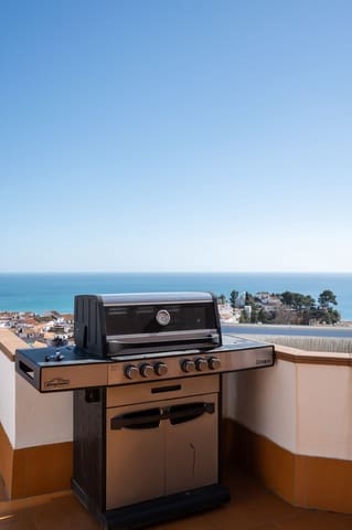 Casa de 4 habitaciones en Benalmádena pueblo, Benalmádena en venta - 700.000 € (Ref: 9687625)