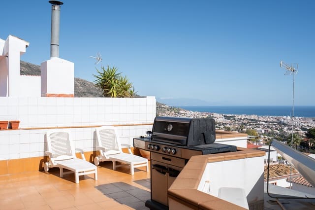 Casa de 4 habitaciones en Benalmádena pueblo, Benalmádena en venta - 700.000 € (Ref: 9687625)
