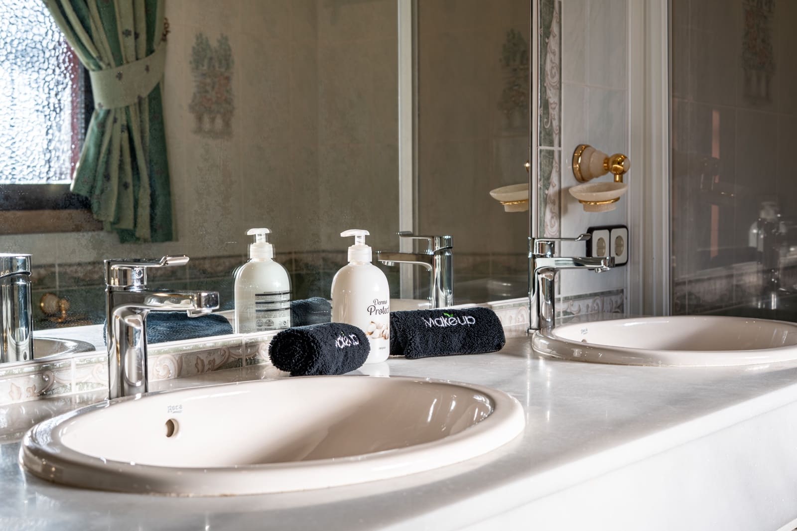 9 quarto Casa em Banda para venda em Benahavis com piscina - 11 900 000 € (Ref: 9696883)