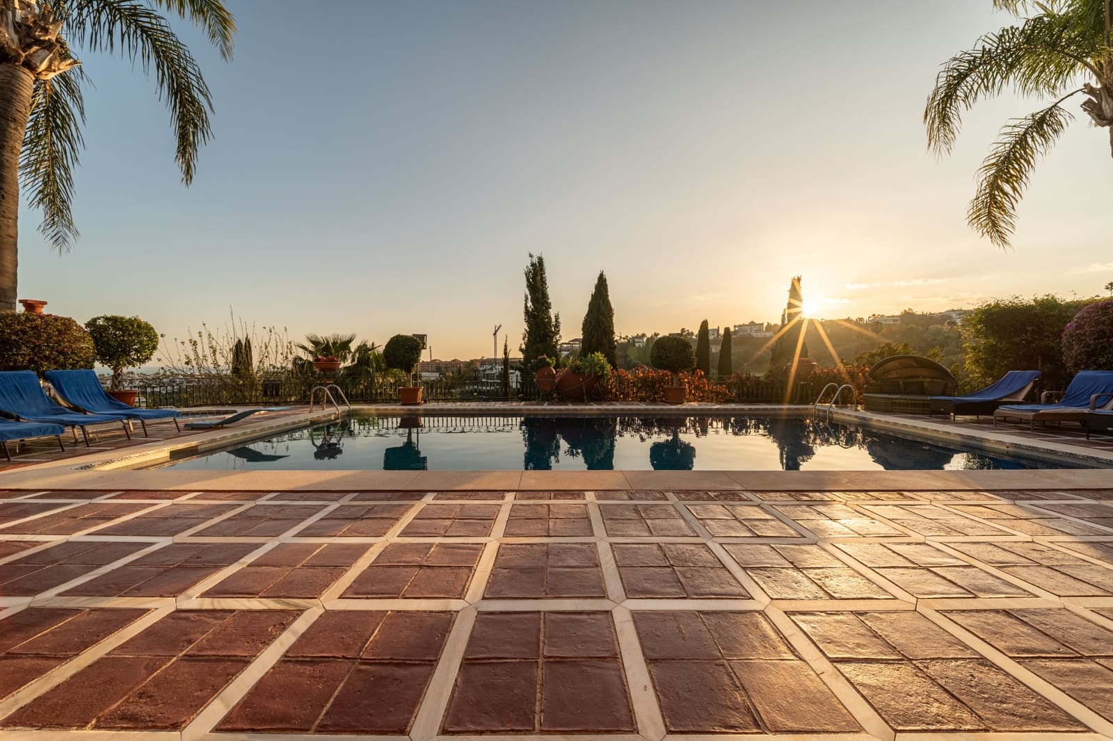 9 quarto Casa em Banda para venda em Benahavis com piscina - 11 900 000 € (Ref: 9696883)