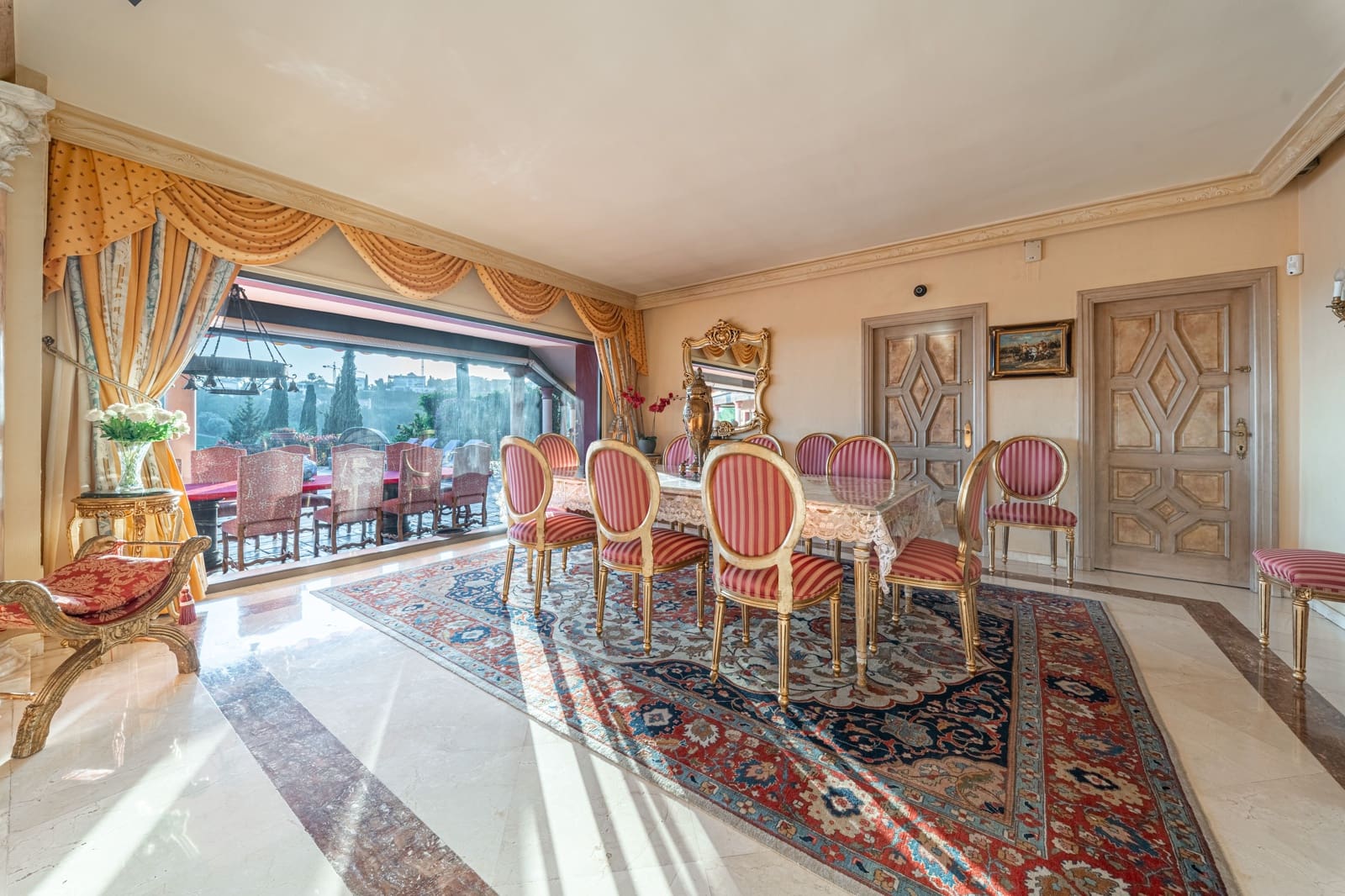 9 quarto Casa em Banda para venda em Benahavis com piscina - 11 900 000 € (Ref: 9696883)