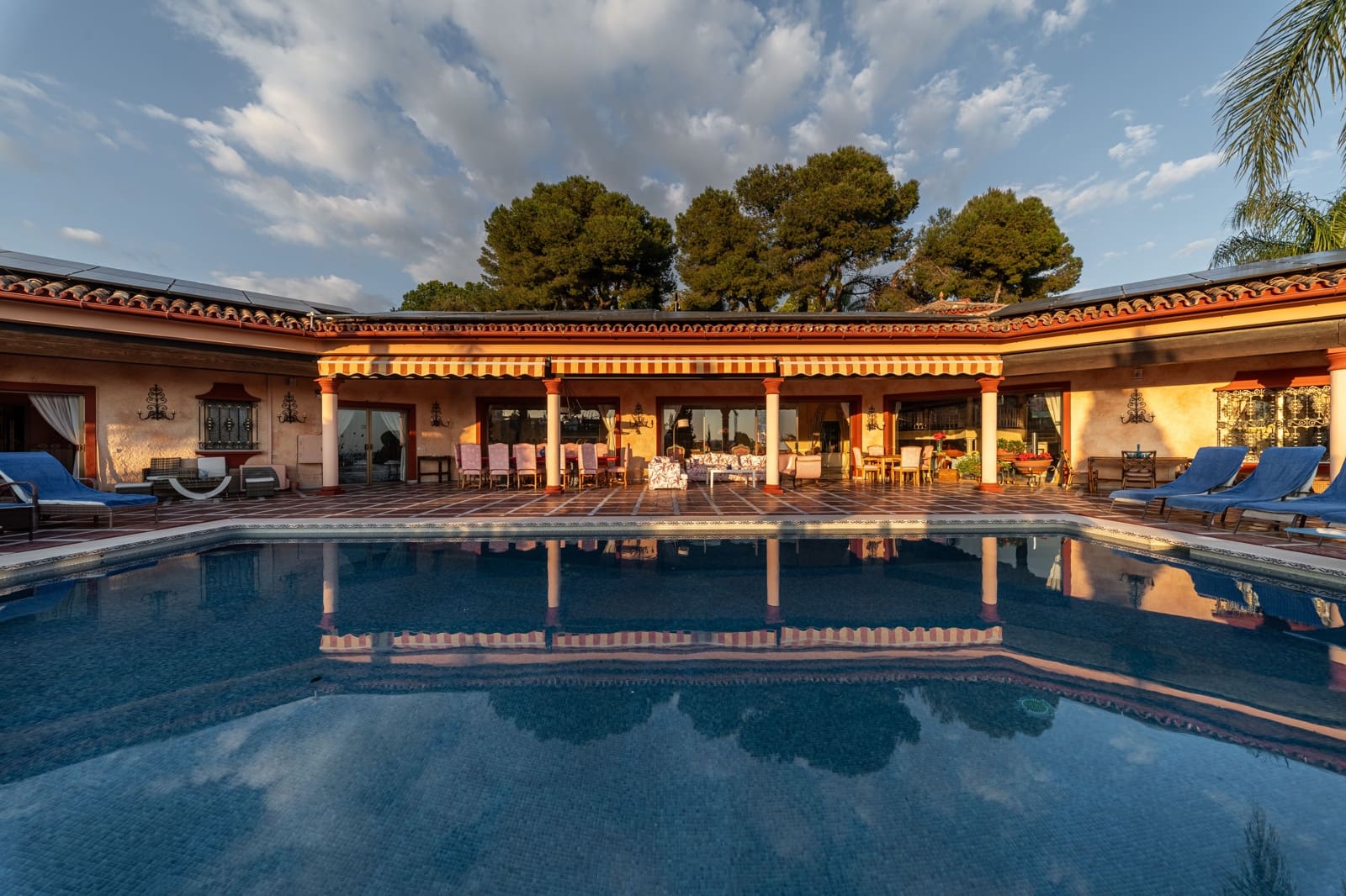 9 quarto Casa em Banda para venda em Benahavis com piscina - 11 900 000 € (Ref: 9696883)