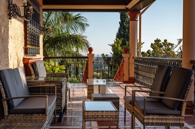 9 soveværelse Byhus til salg i El Paraíso, Benahavís med swimmingpool - € 11.900.000 (Ref: 9696883)