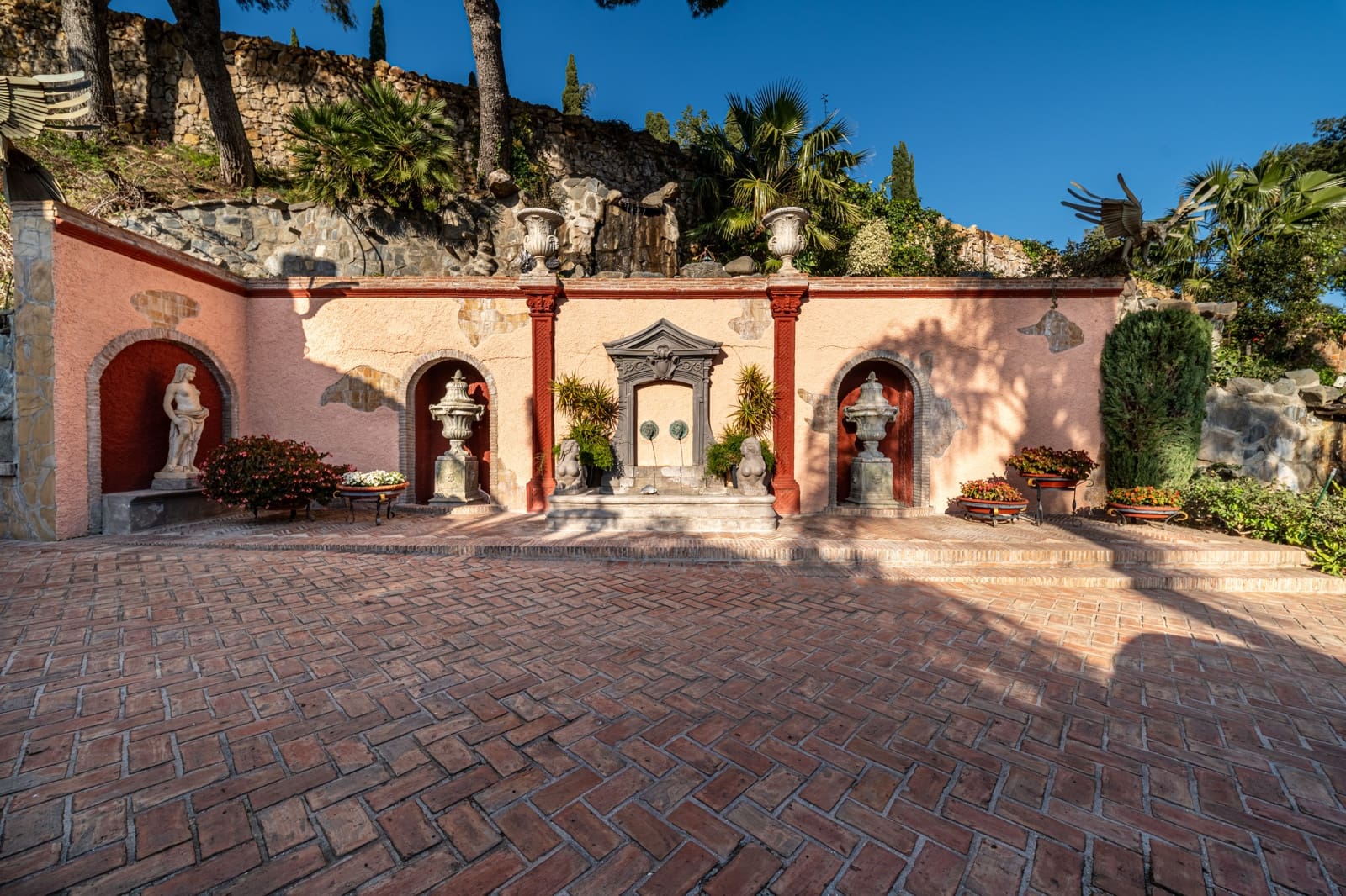 9 quarto Casa em Banda para venda em Benahavis com piscina - 11 900 000 € (Ref: 9696883)