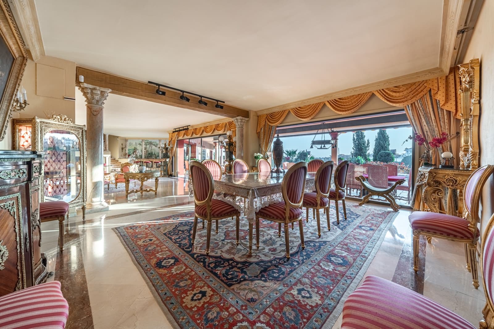 9 quarto Casa em Banda para venda em Benahavis com piscina - 11 900 000 € (Ref: 9696883)