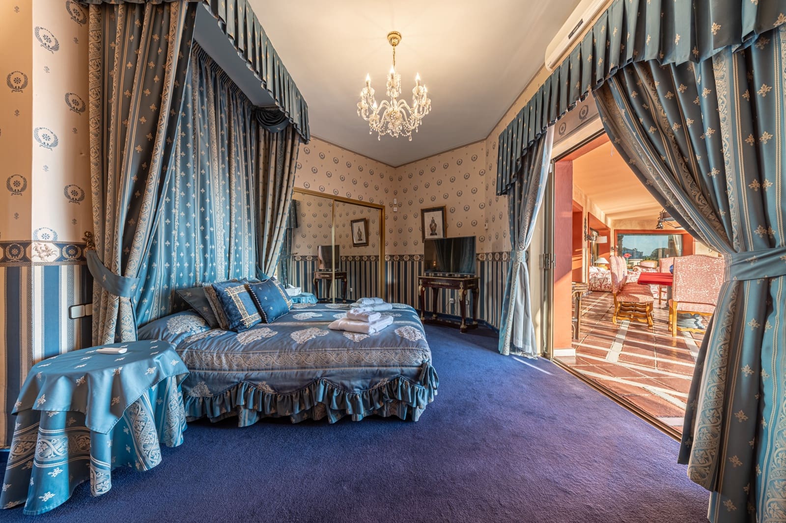 9 quarto Casa em Banda para venda em Benahavis com piscina - 11 900 000 € (Ref: 9696883)