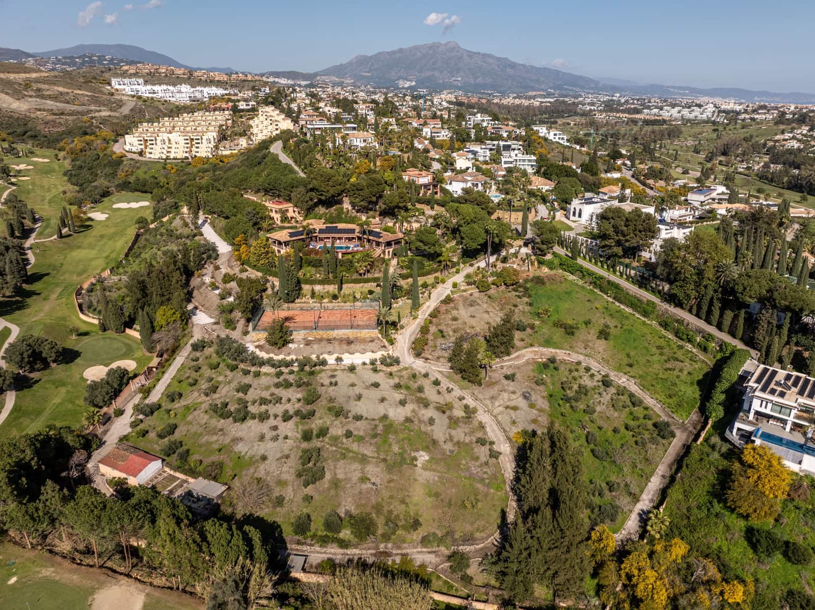 9 bedroom Townhouse for sale in Benahavis with pool garage - € 11,900,000 (Ref: 9696883)