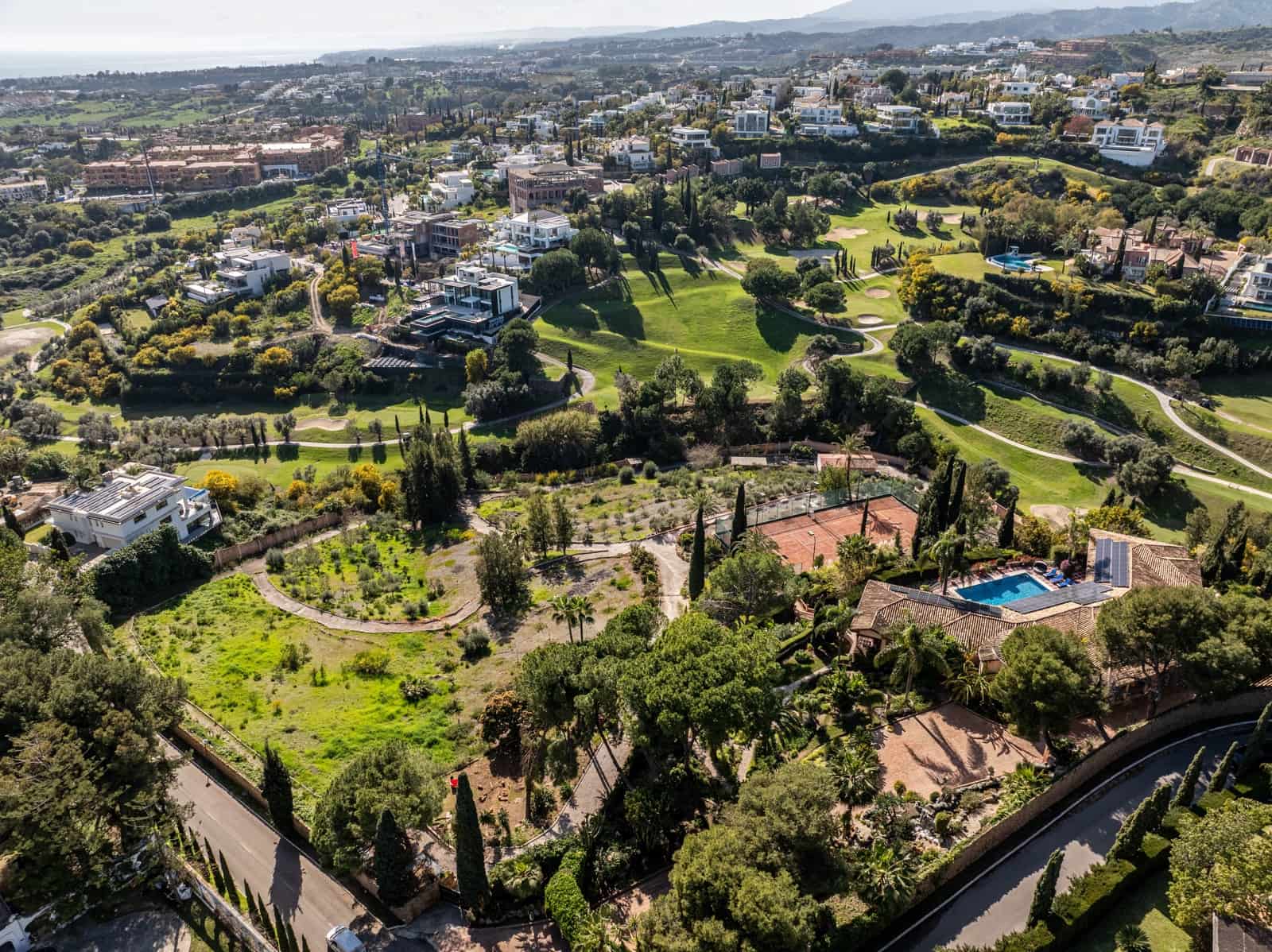 9 bedroom Townhouse for sale in Benahavis with pool garage - € 11,900,000 (Ref: 9696883)