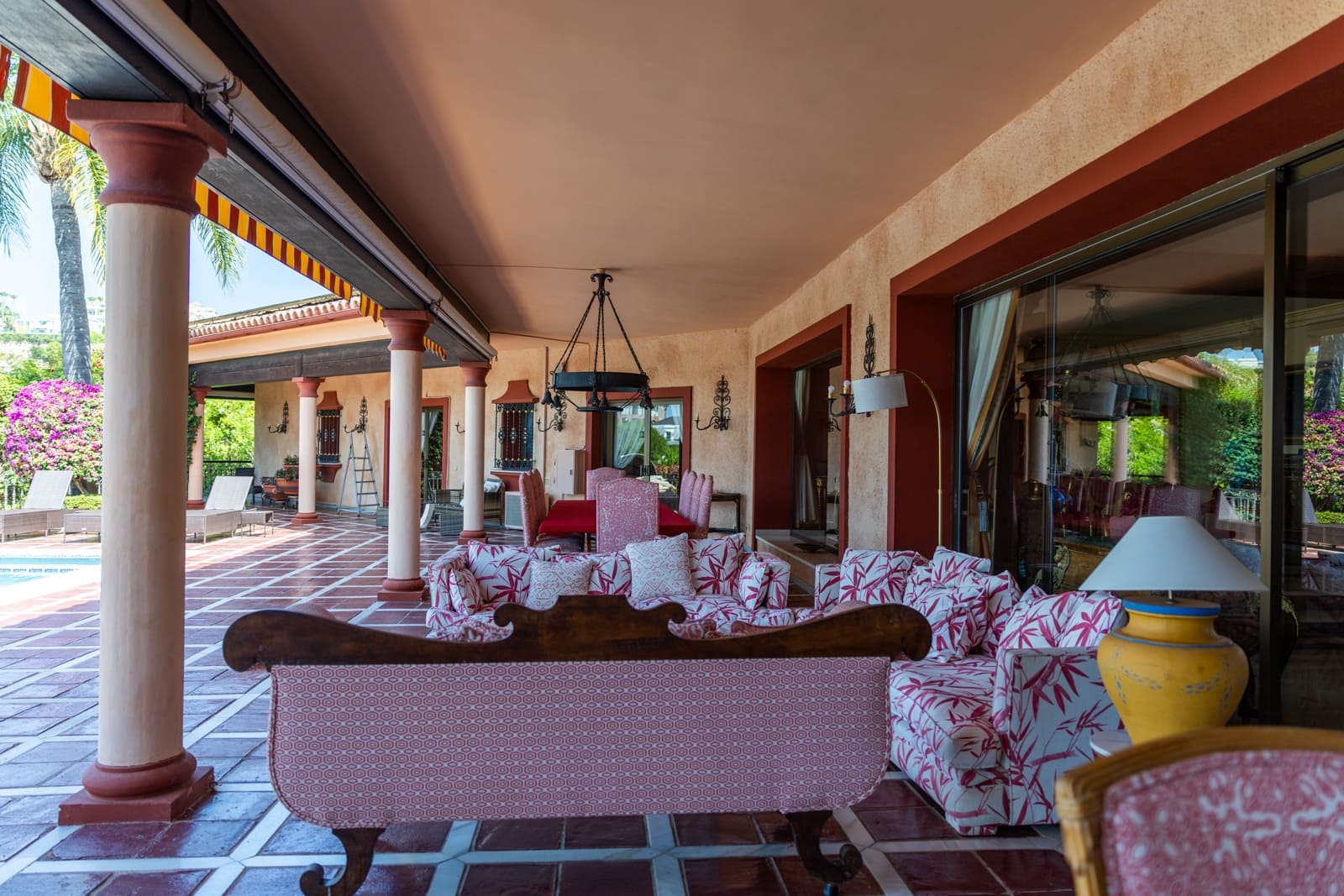 9 bedroom Townhouse for sale in Benahavis with pool garage - € 11,900,000 (Ref: 9696883)