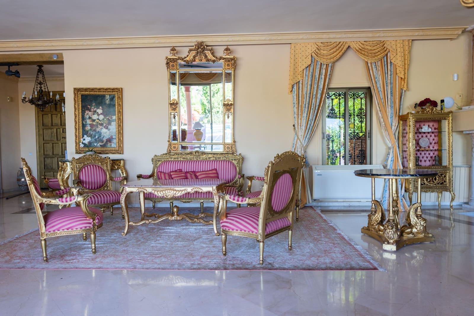 9 bedroom Townhouse for sale in Benahavis with pool garage - € 11,900,000 (Ref: 9696883)
