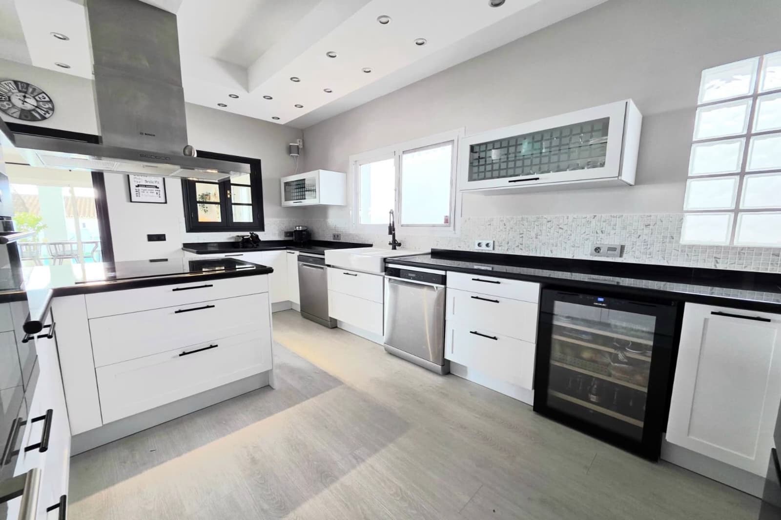 4 chambre Maison de Ville à vendre à Fuengirola avec piscine - 1 295 000 € (Ref: 9699244)