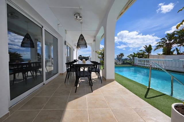 4 chambre Maison de Ville à vendre à Torreblanca, Fuengirola avec piscine - 1 295 000 € (Ref: 9699244)