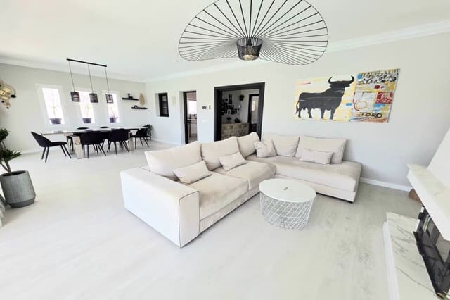 4 chambre Maison de Ville à vendre à Torreblanca, Fuengirola avec piscine - 1 295 000 € (Ref: 9699244)