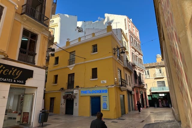 Townhouse for sale in Perchel Norte, Málaga city - € 1,295,000 (Ref: 9699783)