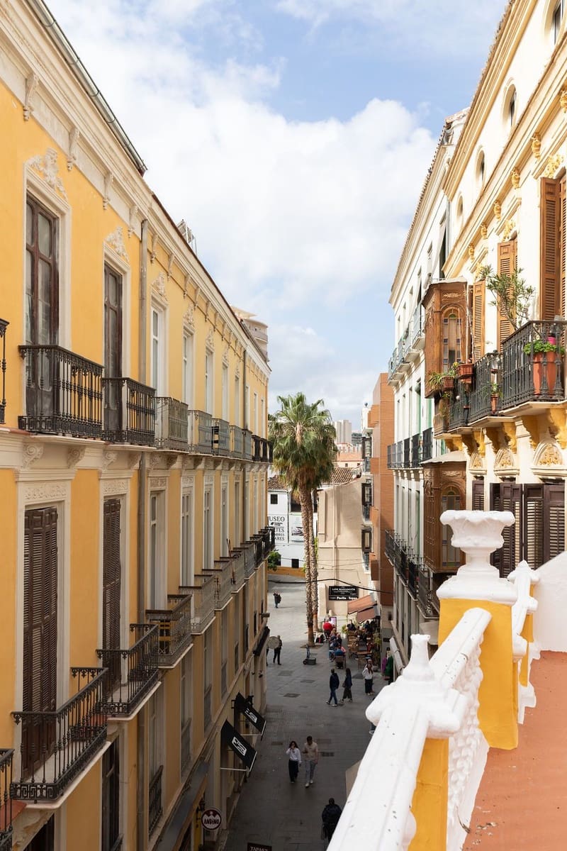 Byhus til salg i Malaga by - € 1.295.000 (Ref: 9699783)