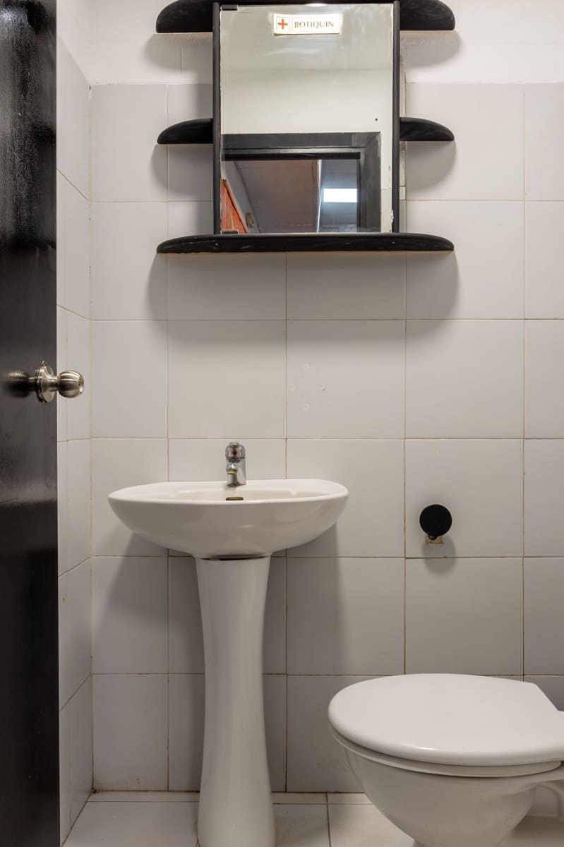 Gewerbe zu verkaufen in San Pedro de Alcantara - 265.000 € (Ref: 9702465)