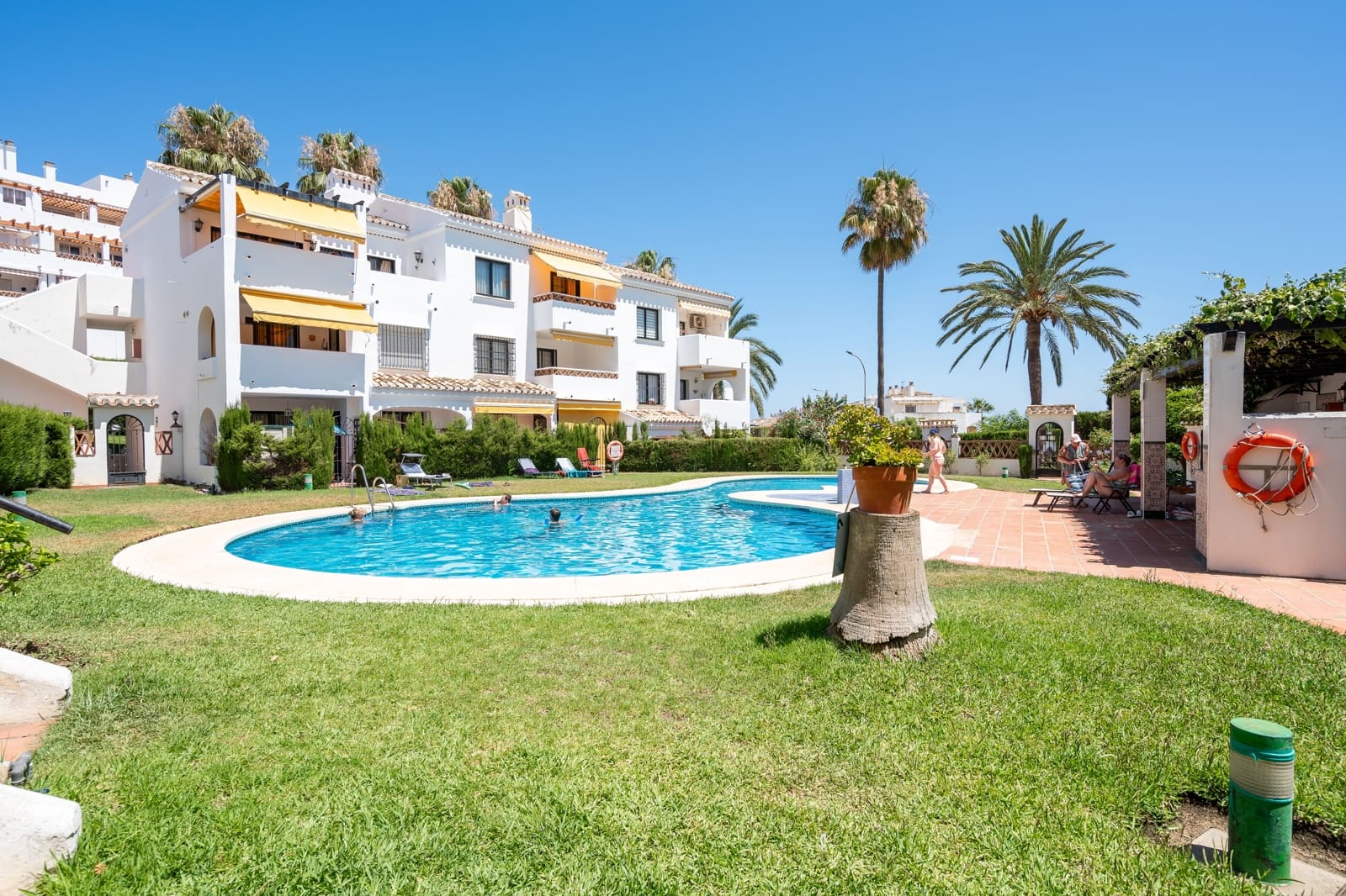 2 soverom Leilighet til salgs i Benalmadena med svømmebasseng - € 370 000 (Ref: 9708125)