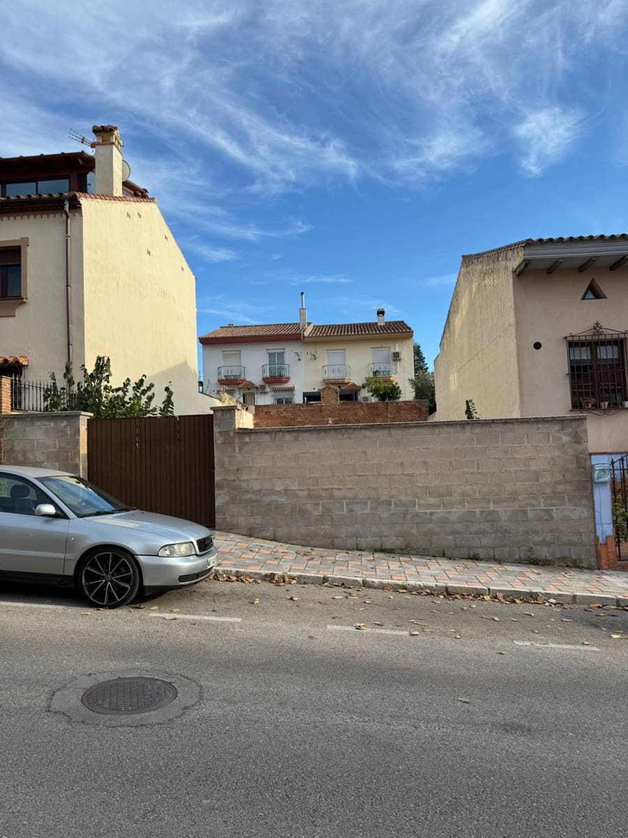 Casa em Banda para venda em Fuengirola - 270 000 € (Ref: 9713471)