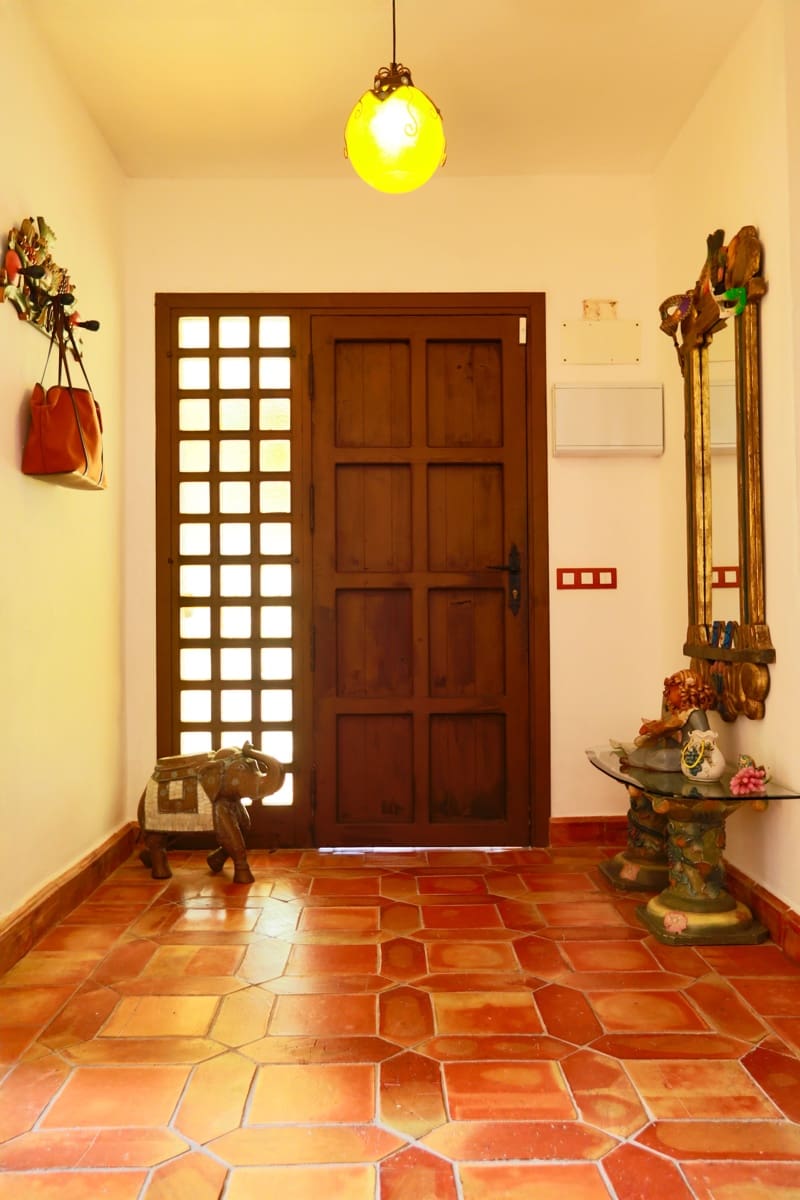 3 bedroom Townhouse for sale in Alhaurin de la Torre with pool - € 890,000 (Ref: 9713865)