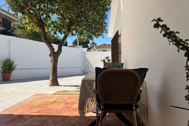 3 bedroom Townhouse for sale in Alhaurín de la Torre with pool - € 890,000 (Ref: 9713865)