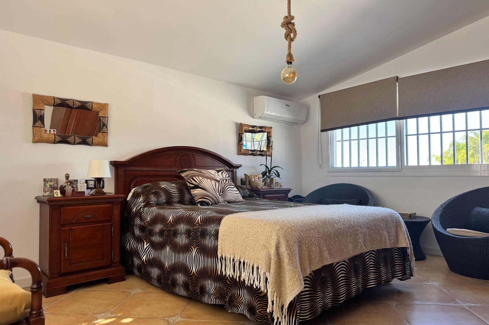 3 bedroom Townhouse for sale in Alhaurin de la Torre with pool - € 890,000 (Ref: 9713865)